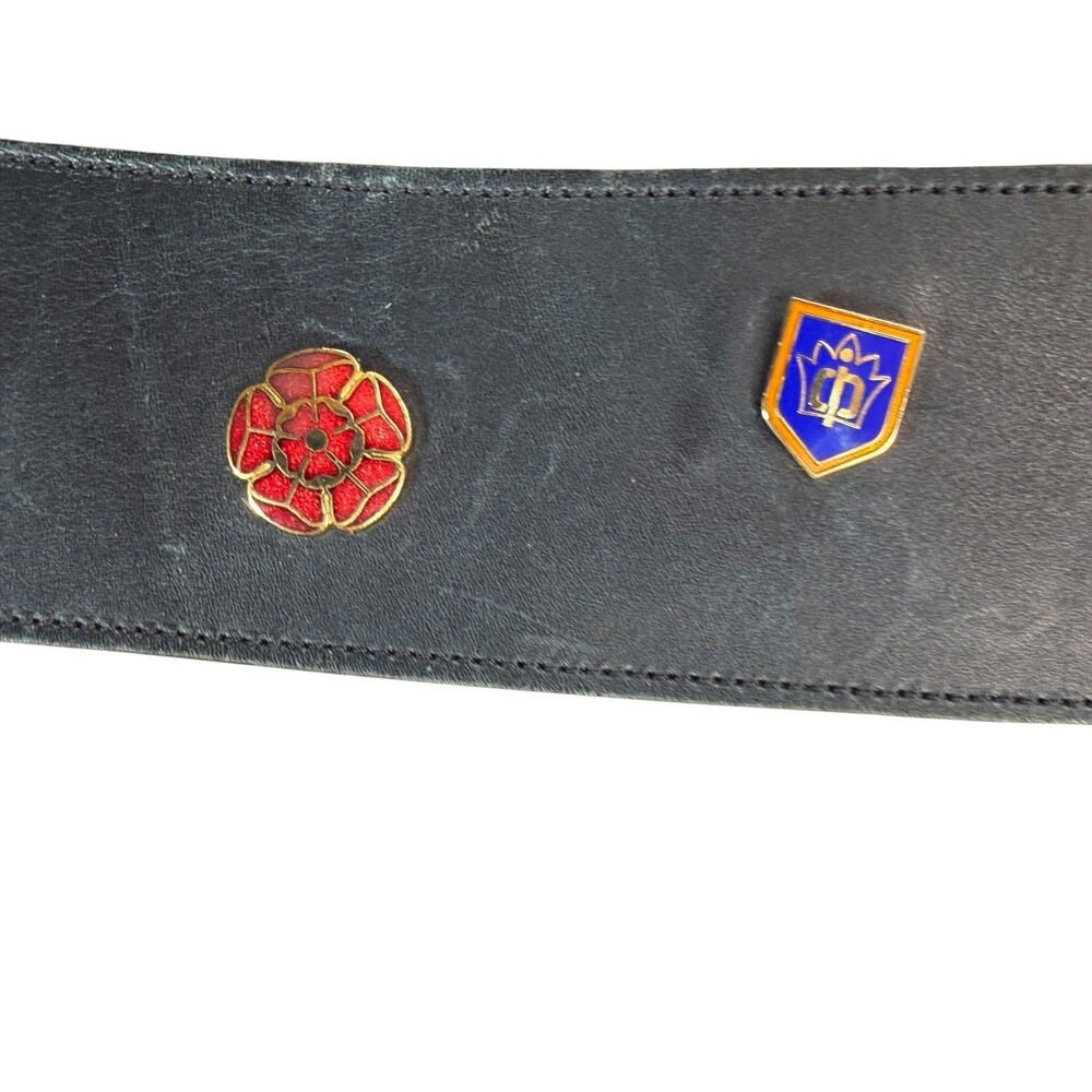 Vintage 70s Mulberry Black Leather Stable Trophy Belt w/ British Heraldry Badges - Picture 12 of 13